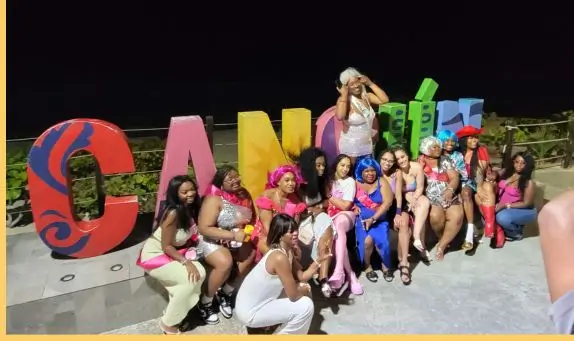 cancun party on wheels cancun party bus party loop