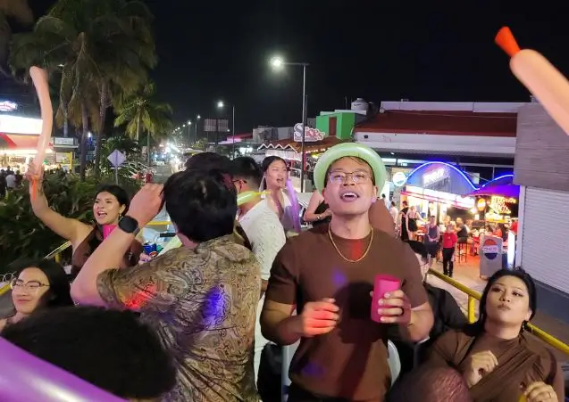 cancun party bus public tours